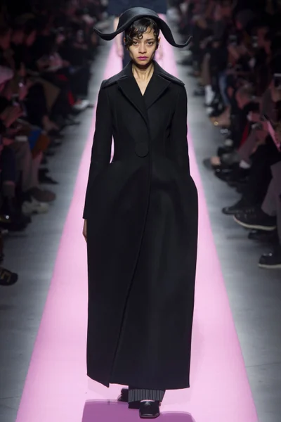Look 2